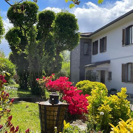 Le Bricolle Villa Viggiù Exteriör bild