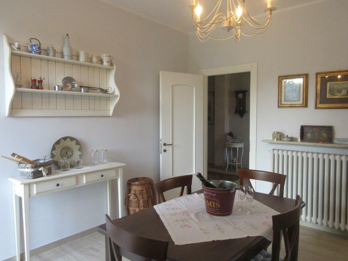 Le Bricolle Villa Viggiù Exteriör bild