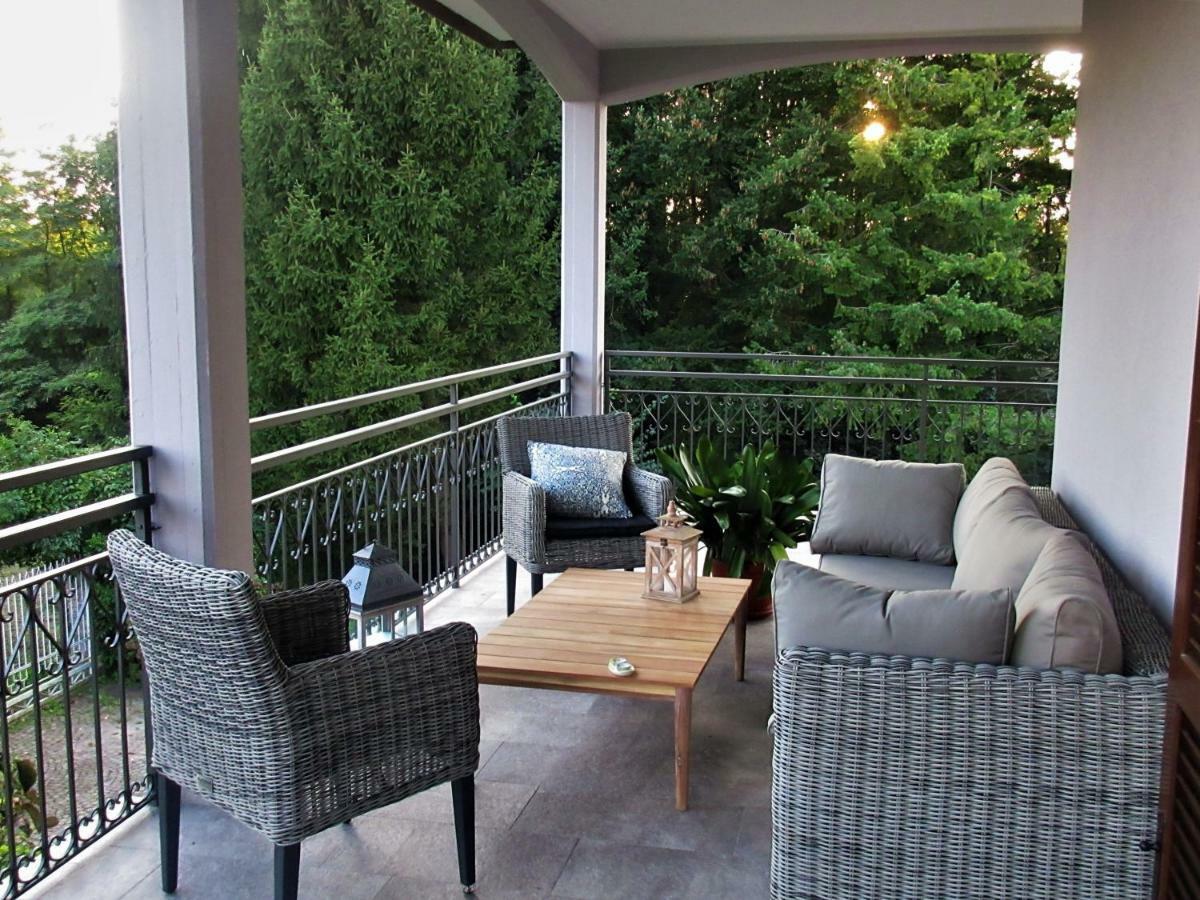 Le Bricolle Villa Viggiù Exteriör bild